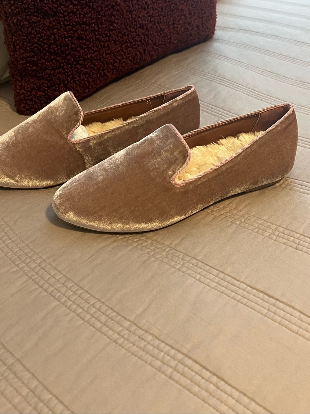 Birdies The Starlight Light Mauve Velvet Slip-On Loafers New